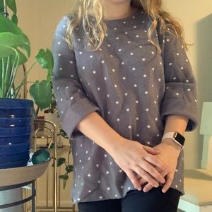 GRAY AND WHITE POLKA DOT SWEATER